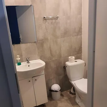 Apartment Amen Curie 8